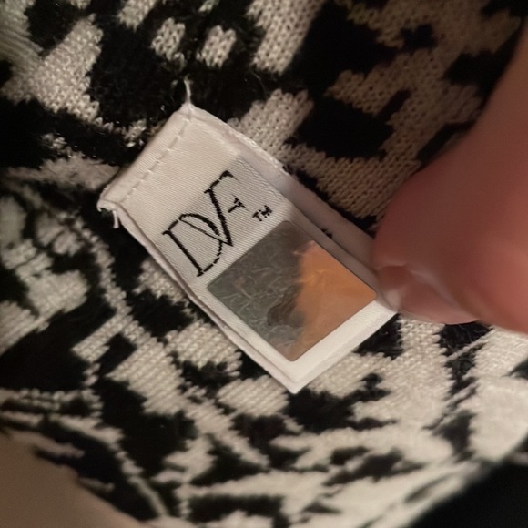 Diane von Furstenberg 'Ahiga' Floral Jacquard Cowl Neck Sweater - Picture 14 of 16